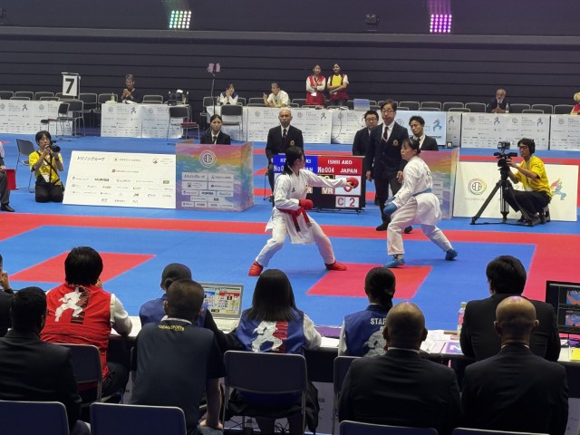 pelekis9 Small