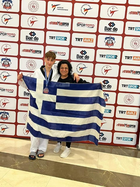attiki8223 Small