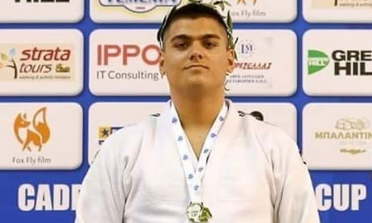 Aris Leonidis