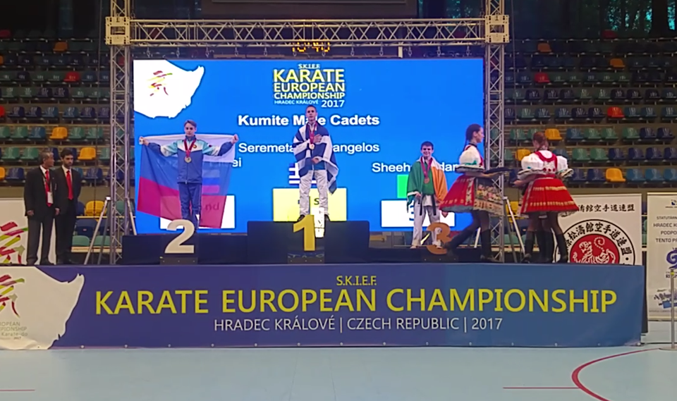 &Pi;&rho;&omega;&tau;&alpha;&theta;&lambda;&eta;&tau;ή&sigmaf; &Epsilon;&upsilon;&rho;ώ&pi;&eta;&sigmaf; SHOTOKAN KARATE SKIF &omicron; &Beta;&alpha;&gamma;&gamma;έ&lambda;&eta;&sigmaf; &Sigma;&epsilon;&rho;&epsilon;&mu;&epsilon;&tau;ά&kappa;&eta;&sigmaf;