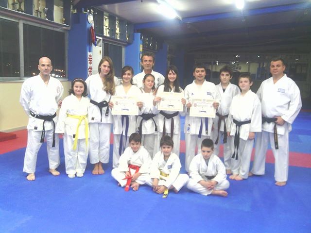 ntoukasexetaseis